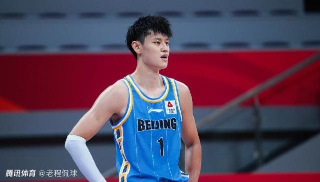 动漫女主被男主扯掉了最后的尊严